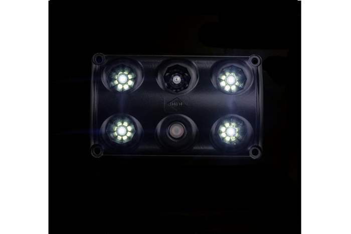 Lâmpada LED HORPOL LWD2157/CZ de 900lm preta para interior de carro com interruptor e diodo vermelho.